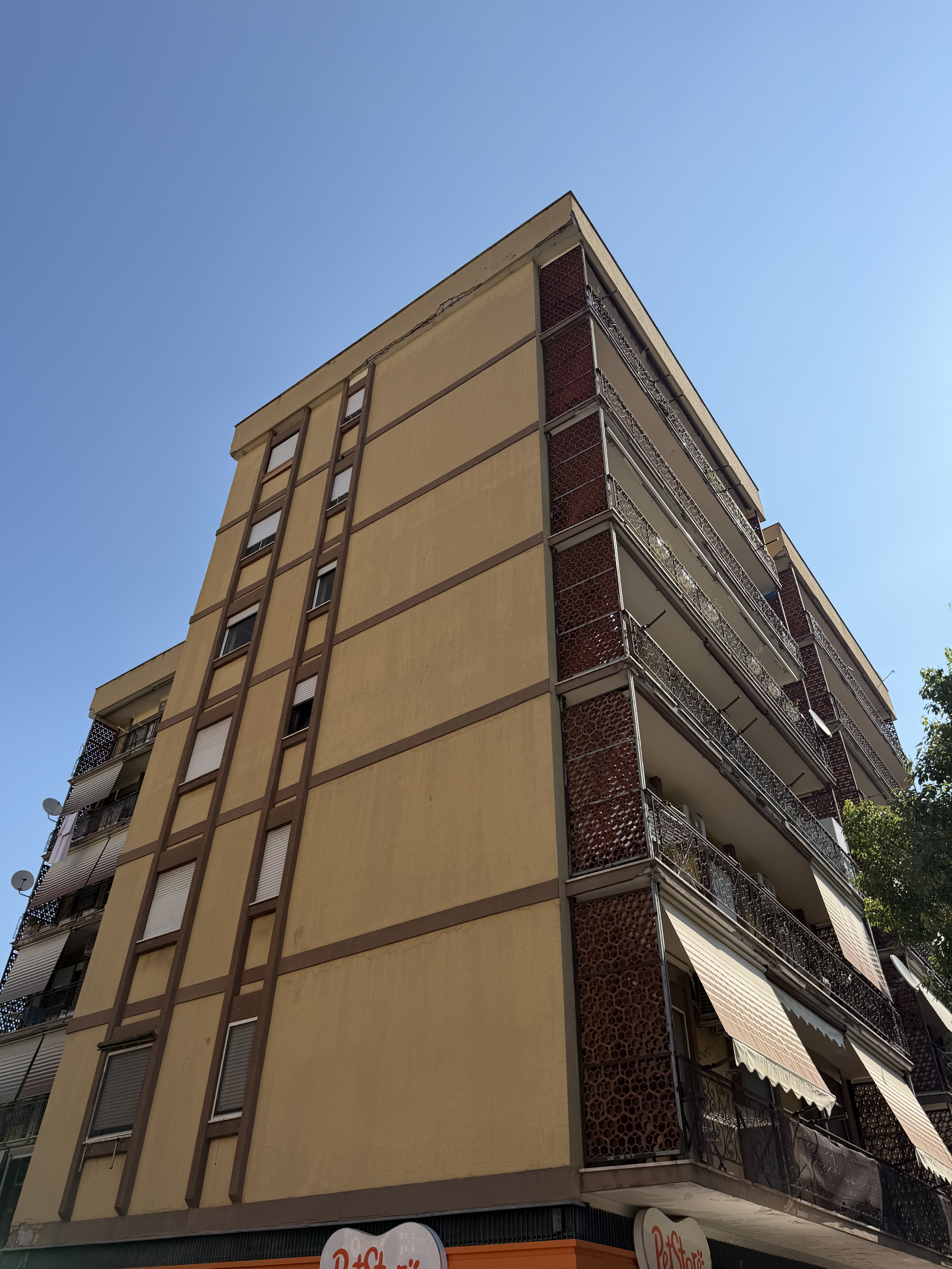 Prima dei lavori in Condominio Via Don Luigi Sturzo - Scala A